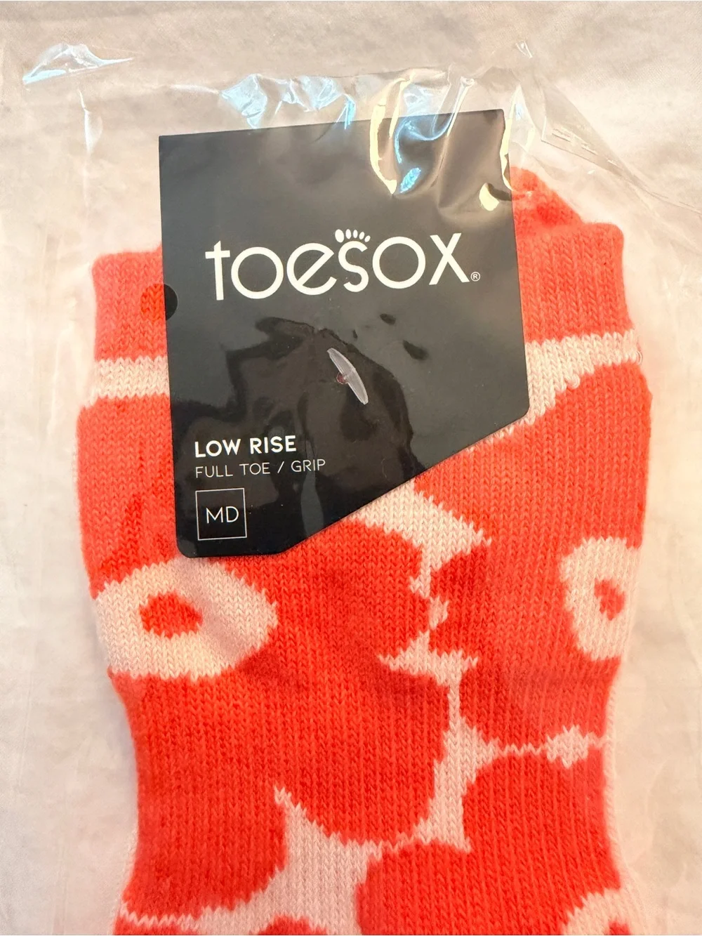 toesox Coral Floral Low-Rise Toe Socks with Blue-Trim No-Show Grip Pair